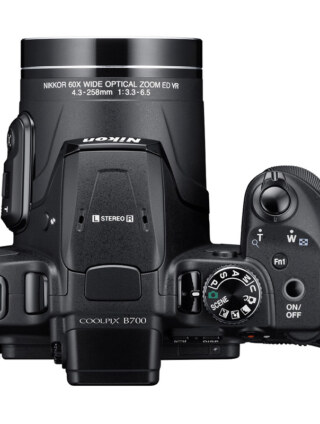 Nikon COOLPIX B700